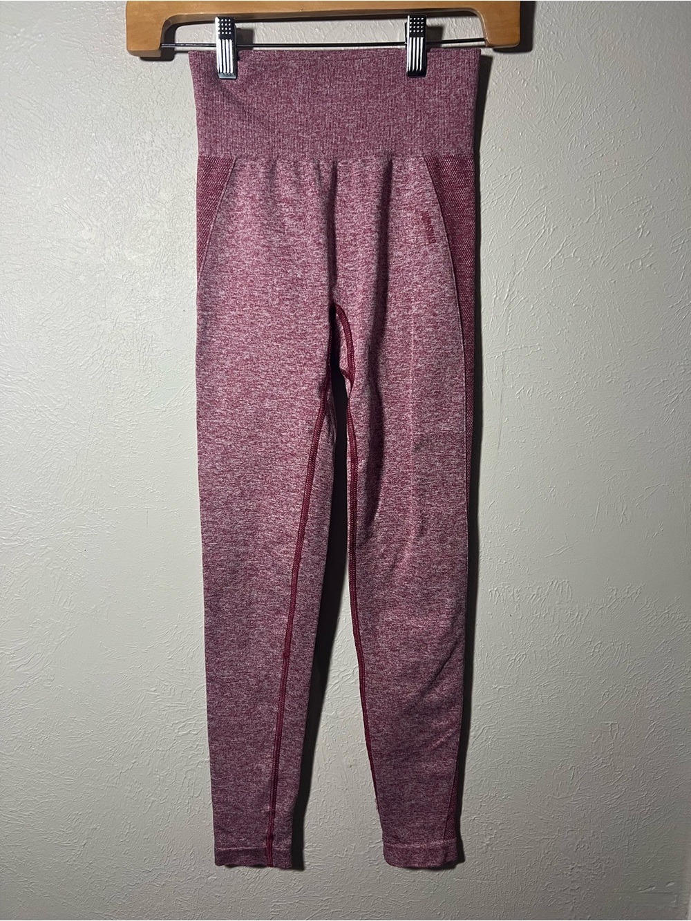 Imperfect Women's Gymshark High-Waist Heathered Burgundy Leggings size XS